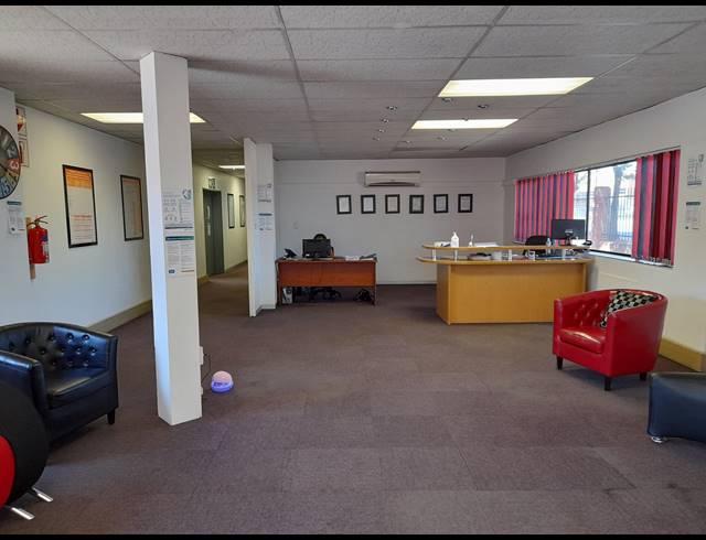 1,982M² WAREHOUSE SOLD IN JET PARK
